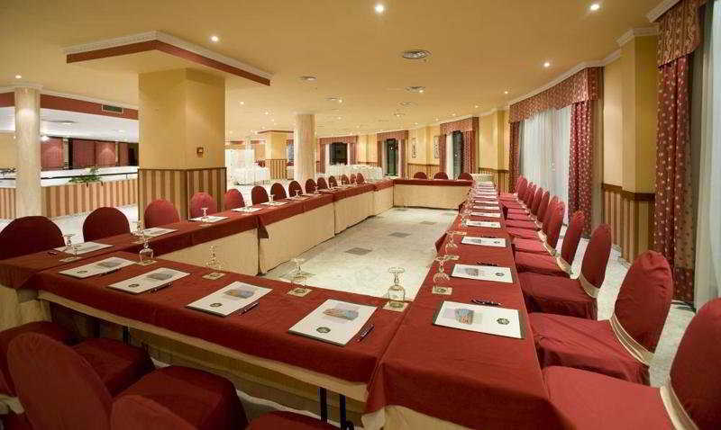 Bluecity Caceres Golf Konforlar fotoğraf